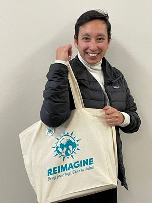 The City of Las Cruces is distributing these free cloth bags to any one who wants one.