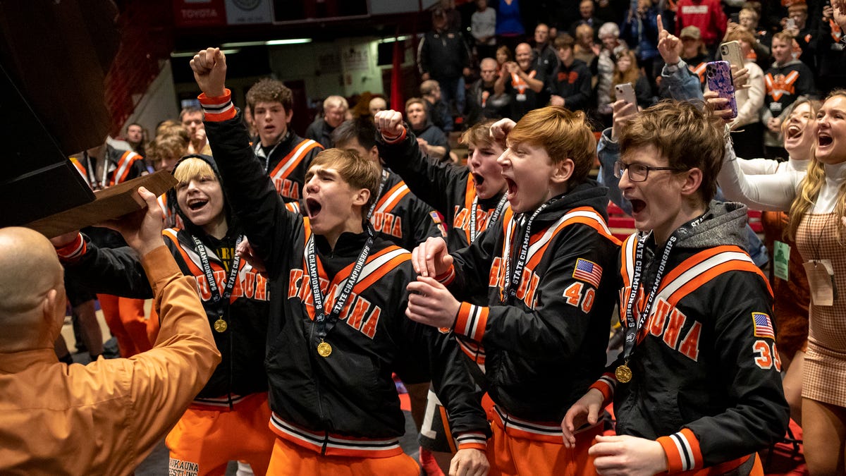 WIAA team state wrestling tournament photos at UW Field House, Madison