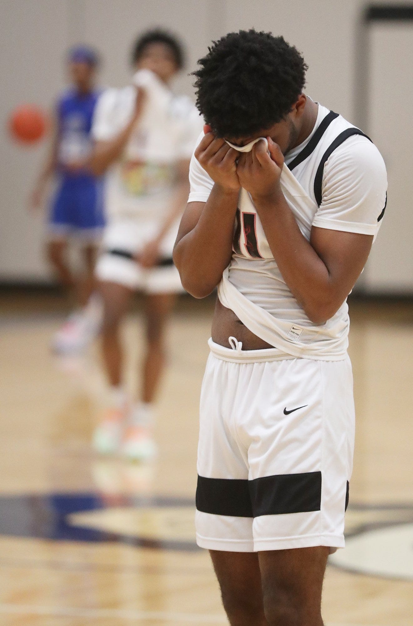 Gilmour Academy tops Buchtel in boys basketball district final