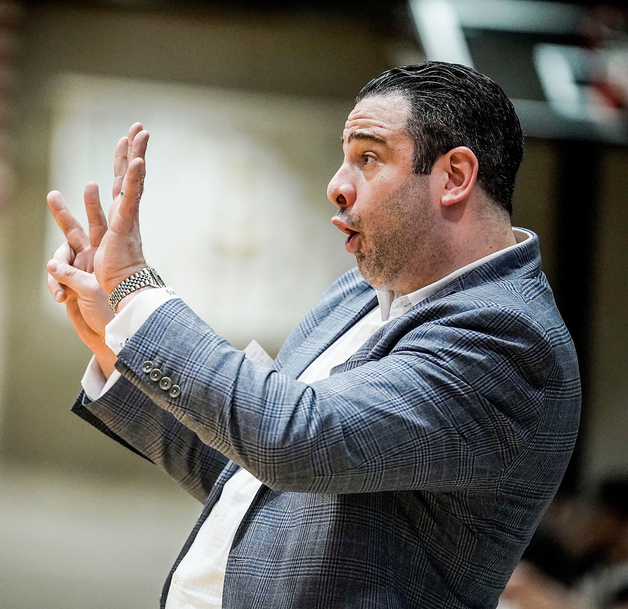 Top 59+ imagen coach grasso