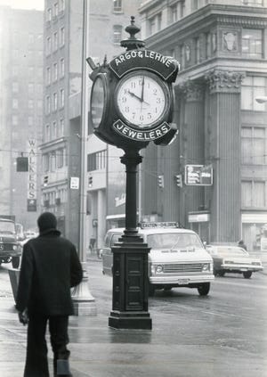This Argo & Lehne Jewelers stately clock at 84 N. High St. (in the former Madison’s block) was erected around 1925. It is shown in 1980.