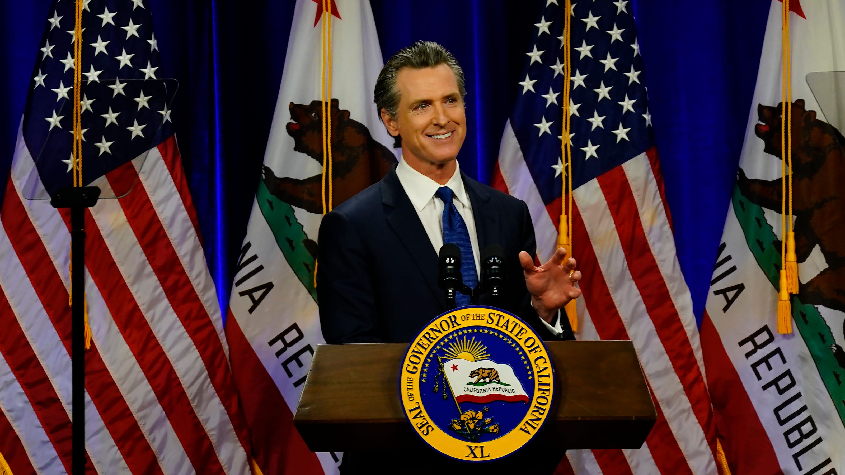 newsom-wants-tax-rebate-touts-california-way-of-governing
