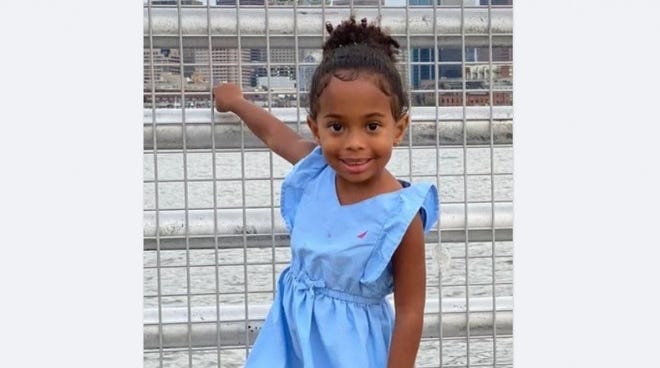 Pietra Emanuelle de Araújo, a menina brasileira de 4 anos falecida em consequência de um incêndio em Lowell, Massachusetts.