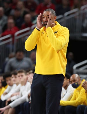 Michigan Wolverines head coach Juwan Howard on the bench during action against the Indiana Hoosiers in the Big Ten tournament Thursday, March 10, 2022 at Gainbridge Fieldhouse.