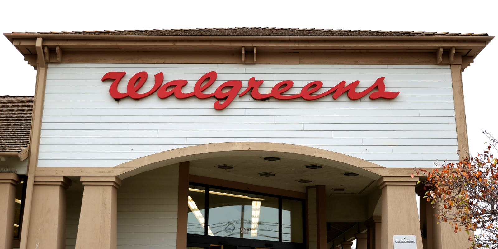 Your next Walgreens trip might look more high-tech: Talking Tech podcast Your next Walgreens trip might look more high-tech: Talking Tech podcast