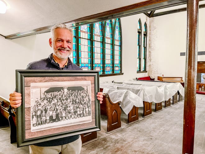 “When I cleaned the place out, one of the things I found were beautiful pictures from the ’20s, ’30s and ’40s,” said Pastor Tim Jackson. “This 1930 photo of the Vestal church body has been enlarged and we will hang it in the sanctuary.” Vestal United Methodist Church, March 16, 2022.