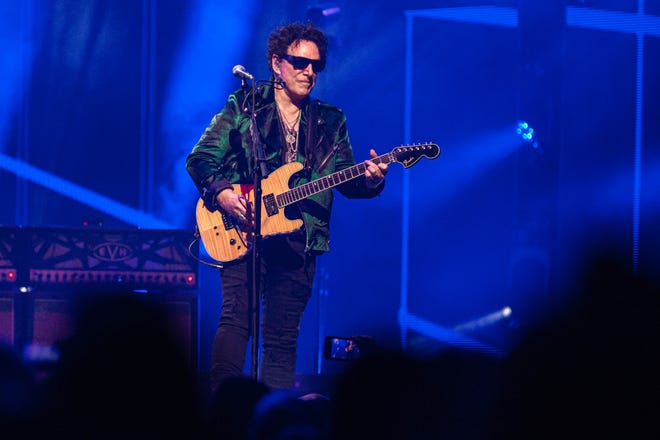 Lead guitarist Neal Schon will perform with Journey in Value City Arena.