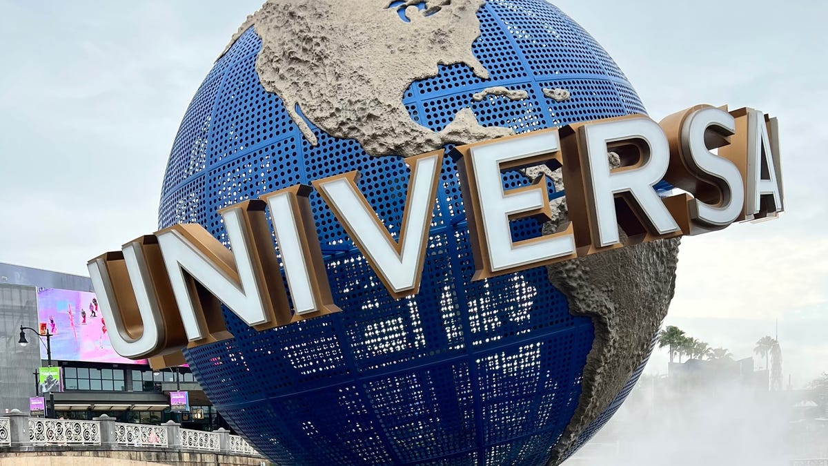 Universal's iconic logo serves as a popular backdrop for photos outside Universal Studios Florida.
