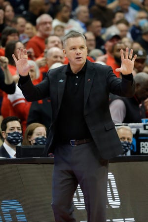 Mar 18, 2022; Pittsburgh, PA, USA; Ohio State Buckeyes head coach Chris Holtmann reacts to a play in the second half against the Loyola (Il) Ramblers during the first round of the 2022 NCAA Tournament at PPG Paints Arena. Mandatory Credit: Geoff Burke-USA TODAY Sports