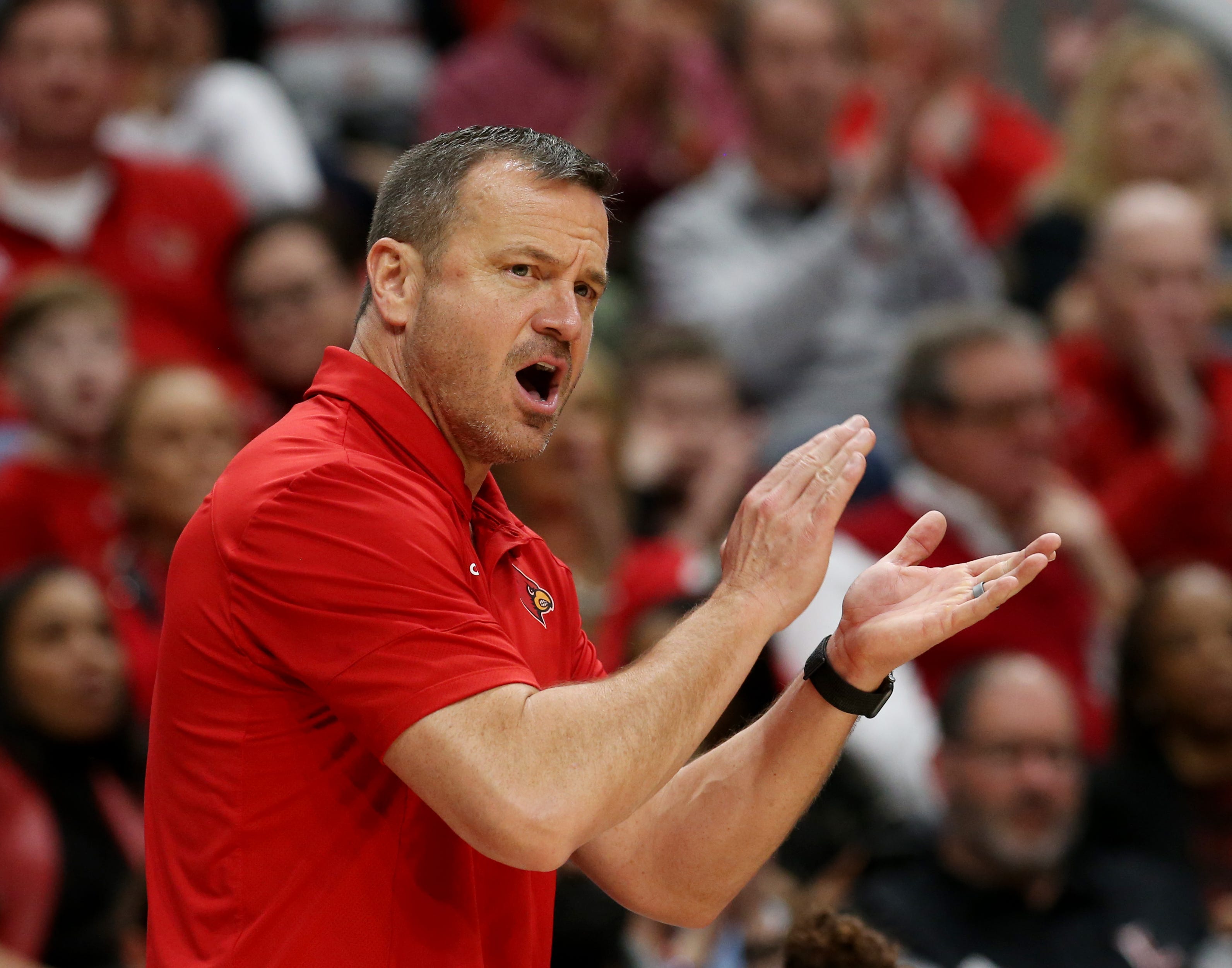 U of L basketball coach Jeff Walz's new contract adds possible admin move U of L basketball coach Jeff Walz's new contract adds possible admin move