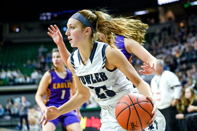 Fowler's Mia Riley moves the ball against Plymouth Christian during the second quarter in the Division 4 state final on Saturday, March 19, 2022, at the Breslin Center in East Lansing.