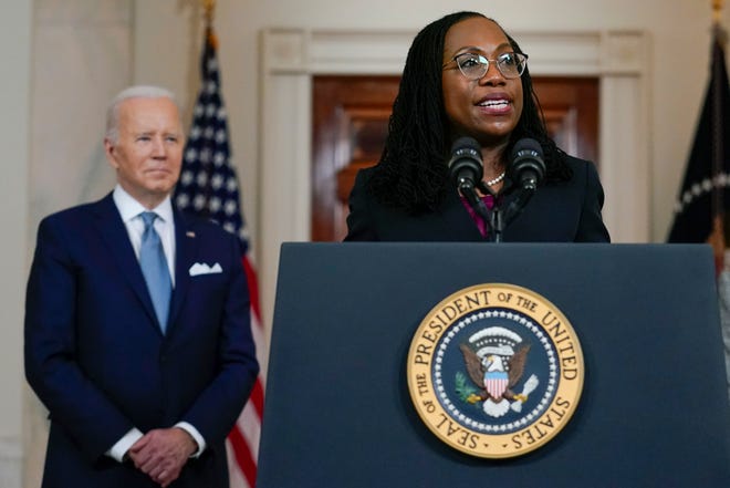 Wanita kulit hitam pertama yang dinominasikan ke Mahkamah Agung ditetapkan untuk sidang Senat