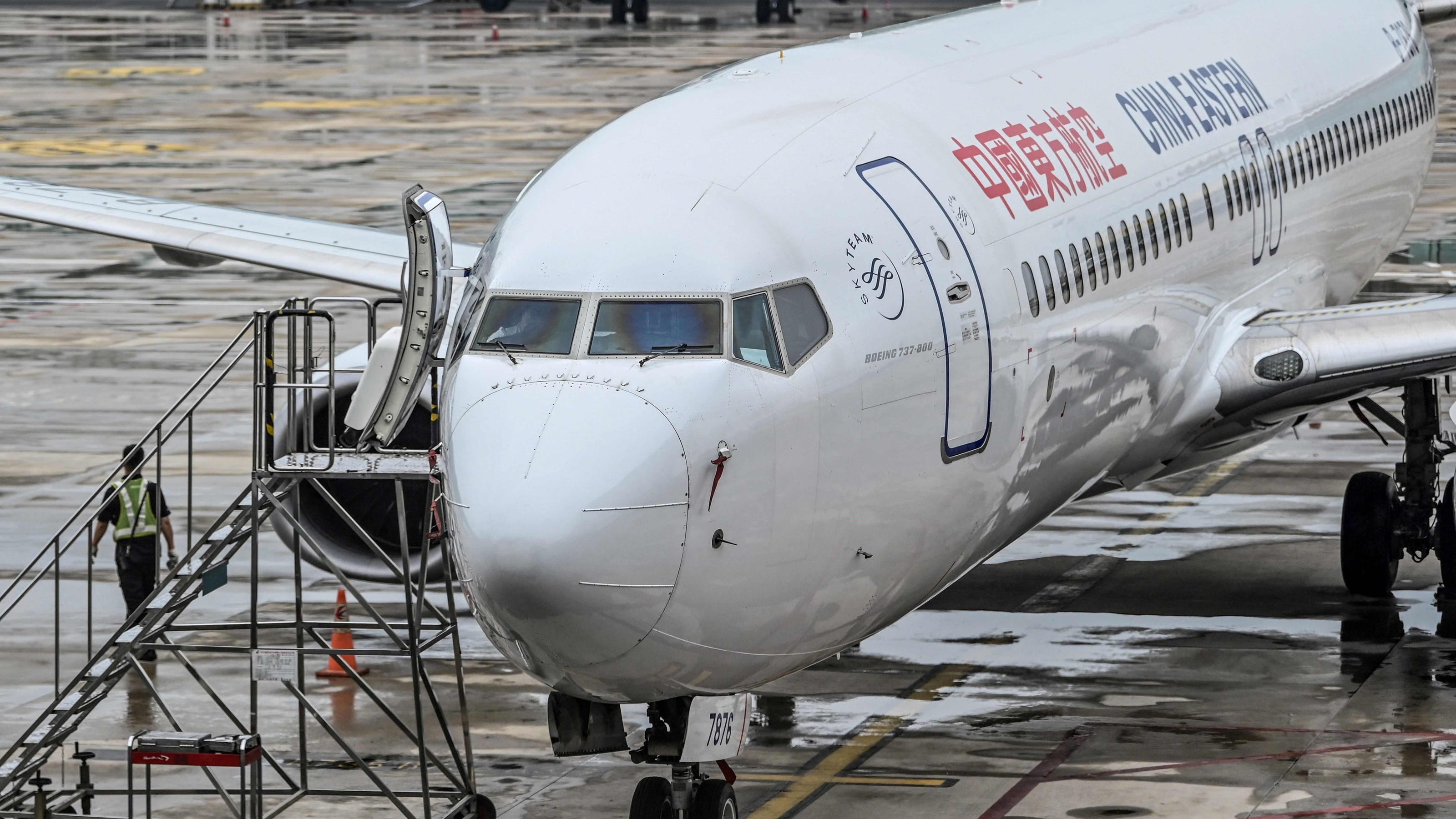 vinder trimme Ups A Boeing 737 crashed in China. Are Boeing planes safe?