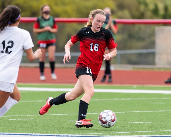 Lake Travis senior Peyton Ferrell says the Cavs' second straight perfect season in District 26-6A has helped prep the team for the playoffs. "Everything we’ve done in the preseason and the regular season has led up to this moment," she says.