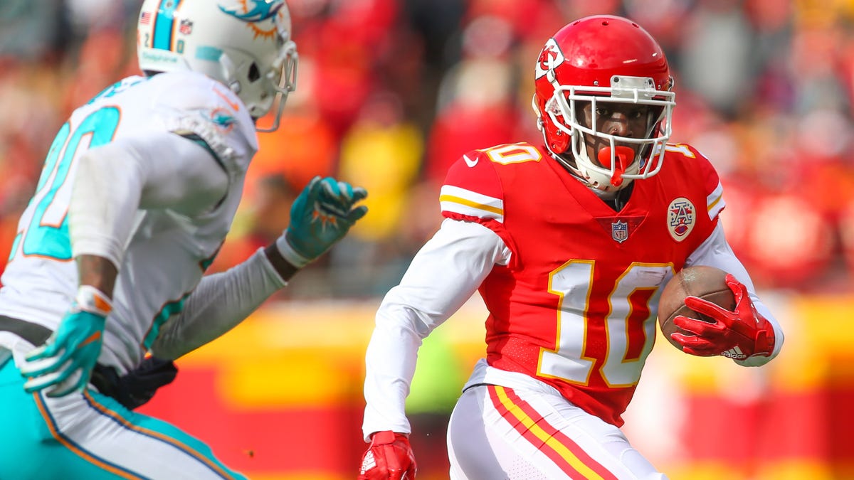Former Chiefs WR Tyreek Hill is on his way to Miami.