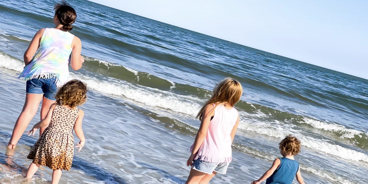 Gas prices throw a wrench into vacation plans: Families prepare for ‘costly’ 2022 travel Gas prices throw a wrench into vacation plans: Families prepare for ‘costly’ 2022 travel