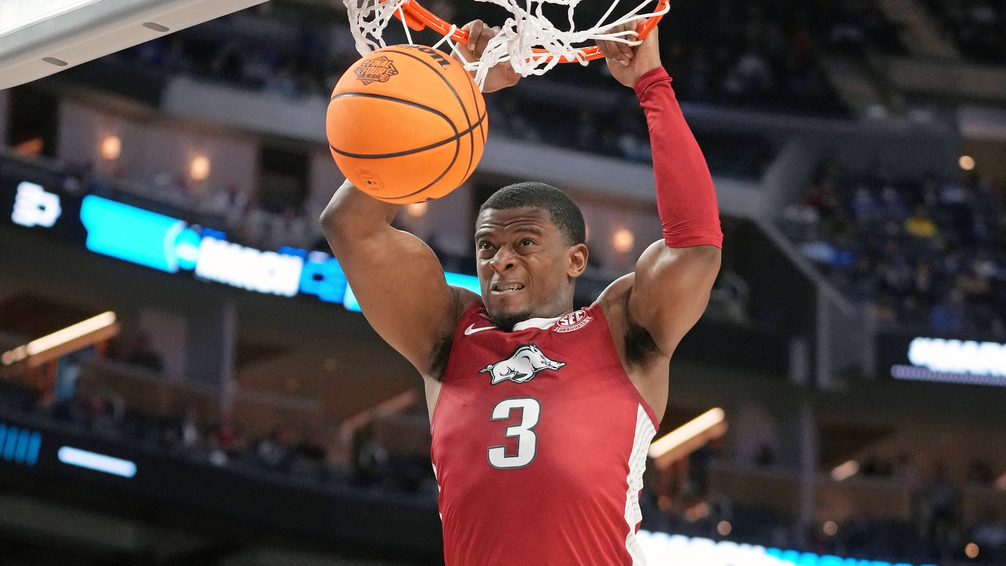 Dwyane Wade loves watching Trey Wade play for Arkansas basketball