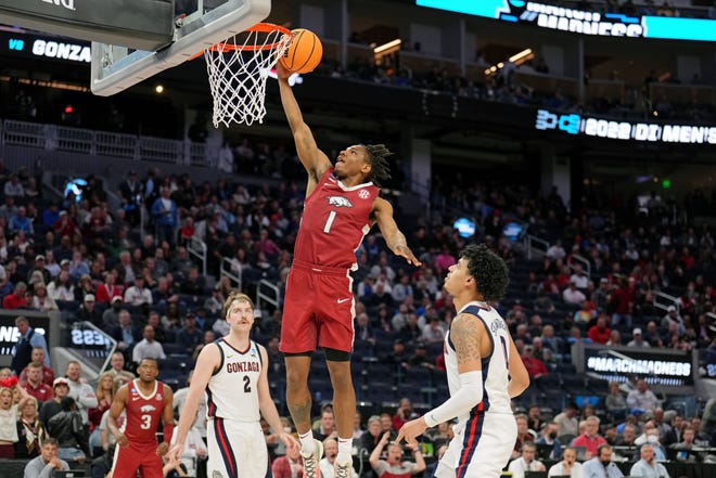 Arkansas guard JD Notae drives for a layup against Gonzaga in the second half of their Sweet 16 game in San Francisco.