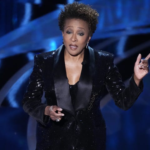  Host Wanda Sykes speaks during the 94th Academy A