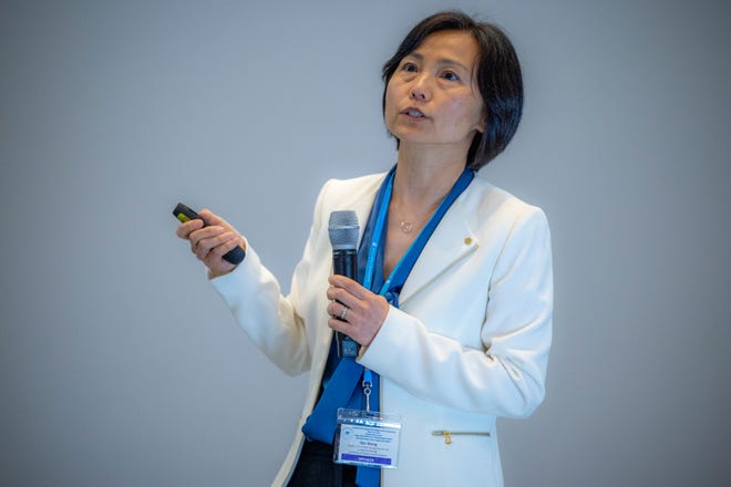 Dr. Qin Wang heads the new Program for Alzheimer’s Therapeutics Discovery at the Medical College of Georgia at Augusta University.