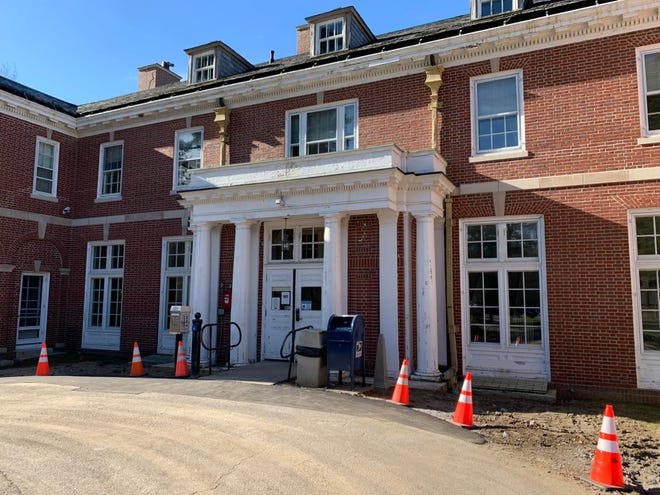 Visitors to the Easton Town Offices this spring and summer will see renovation and restoration of the 109-year old building’s exterior under way.