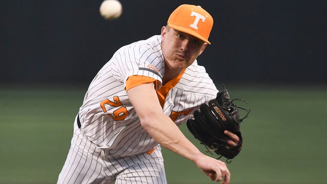Blade Tidwell pitches Tennessee baseball to Florida series win