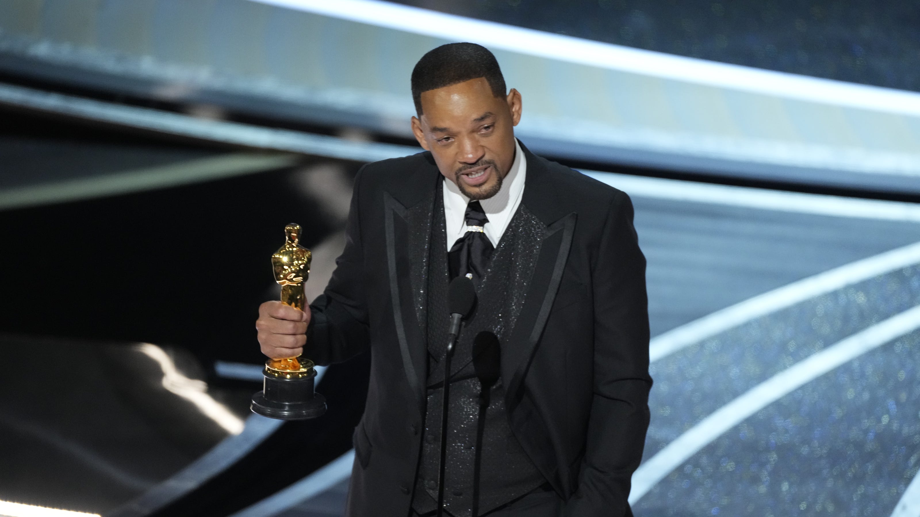 will-smith-resigns-from-the-academy-over-chris-rock-slap-at-oscars-i-am-heartbroken