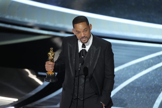 Will Smith Accepts The Award For Best Actor In A Leading Role For His Performance In &Quot;King Richard&Quot; During The 94Th Academy Awards At The Dolby Theatre.