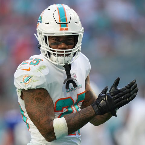 Xavien Howard has agreed to a new five-year deal w