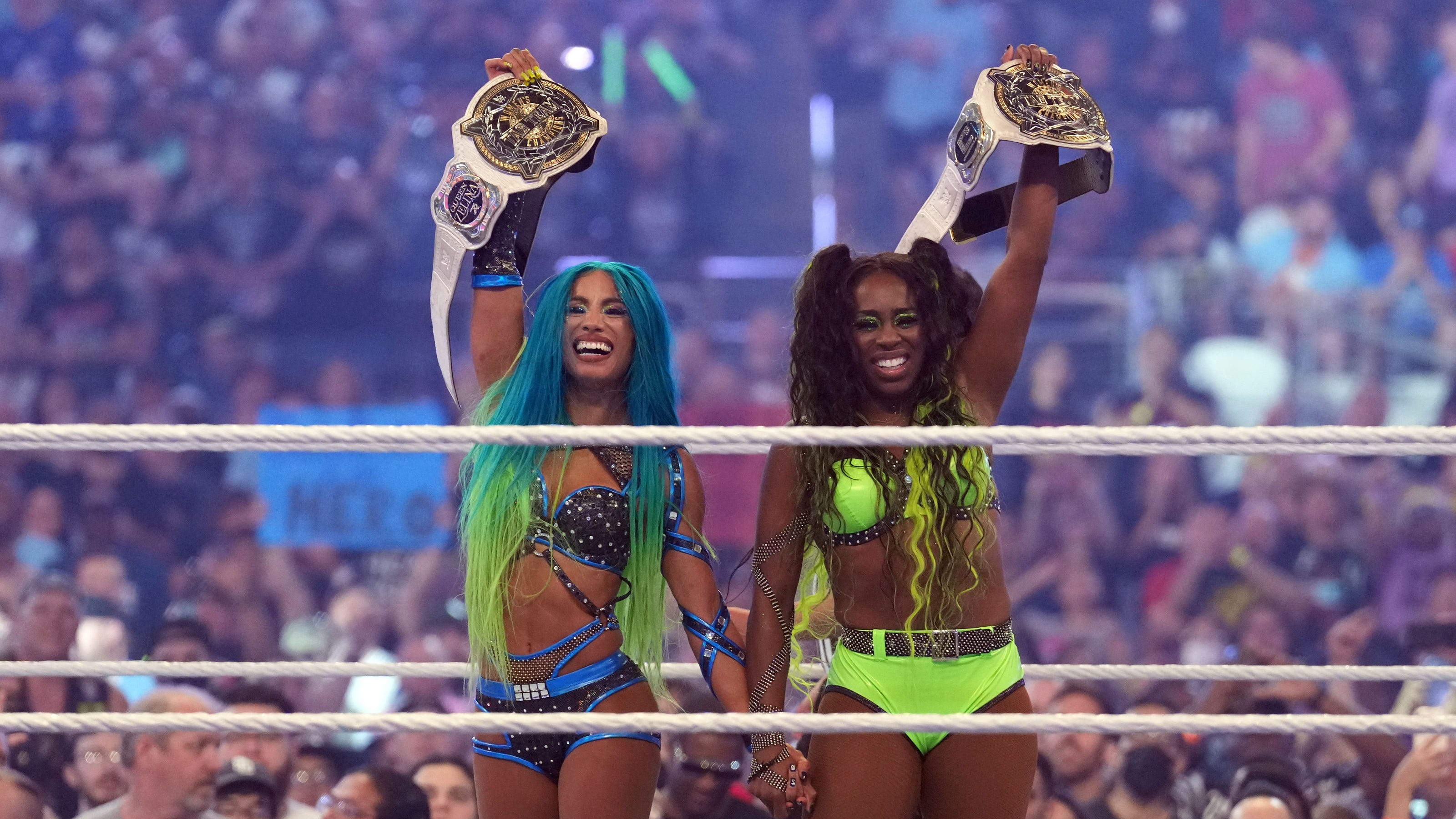 Sasha Banks, Naomi walk out of WWE Monday Night Raw main event over storyline issues - USA TODAY