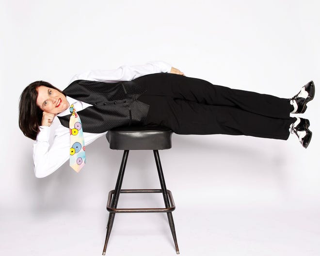 Comedian Paula Poundstone will perform in July as part of the Martha's Vineyard Concert Series.