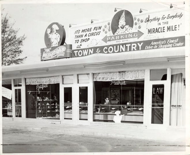 The Petitfour Bakery sits in the Town & Country Shopping Center in Whitehall on Nov. 24, 1953.
