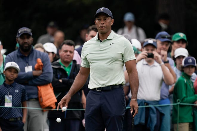 Dia kembali!  Kurang dari 14 bulan setelah kecelakaan mobil, Tiger Woods berencana untuk bermain Masters