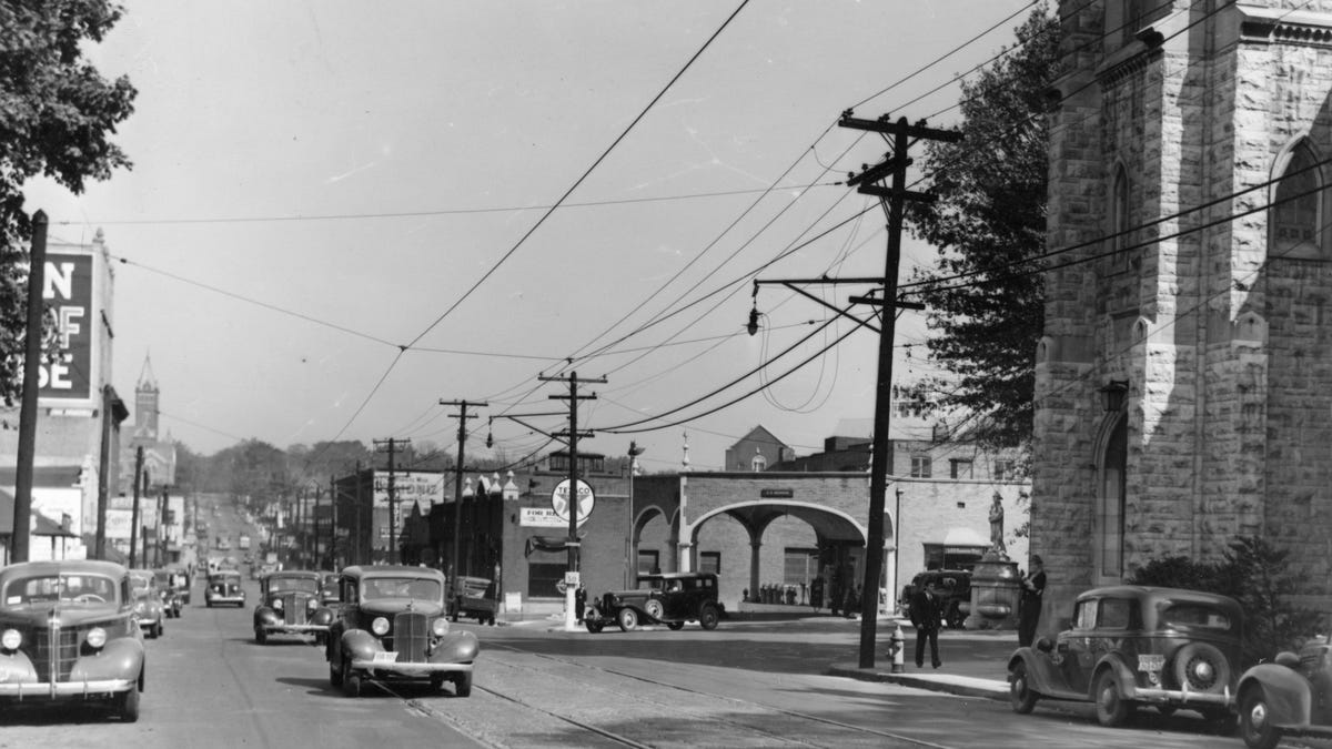 Broadway in Knoxville through the years