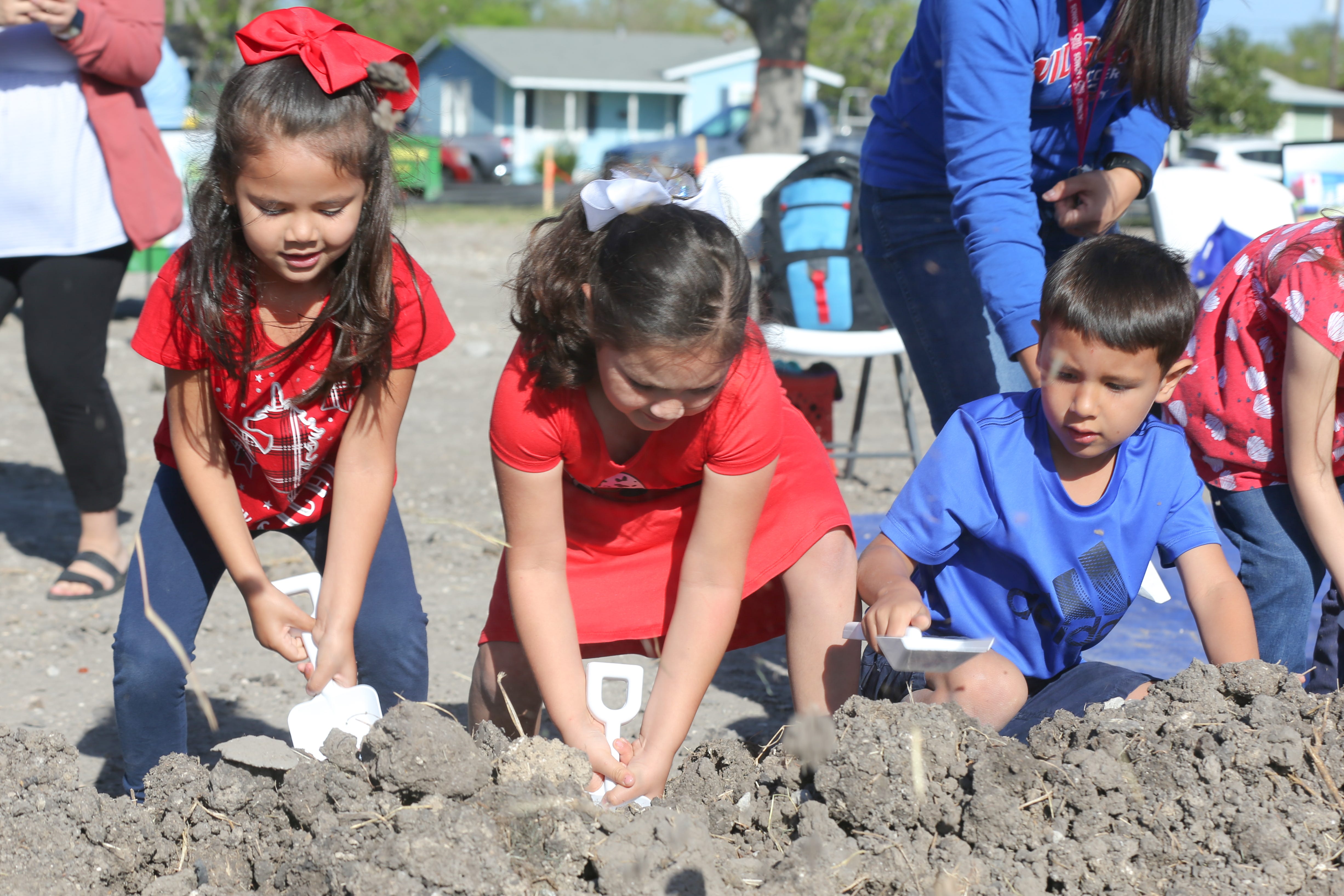 GregoryPortland ISD breaks ground for new Early Childhood Center
