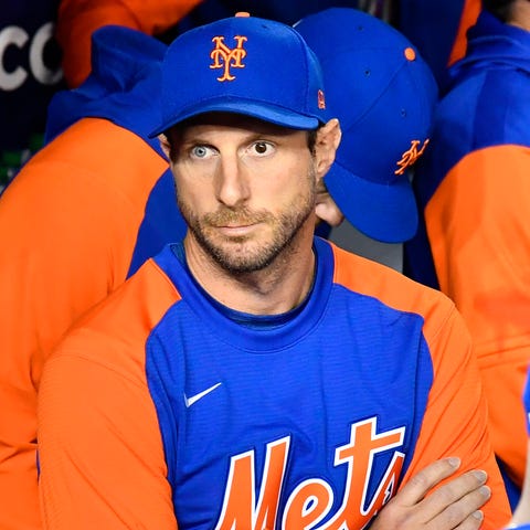 Max Scherzer signed with the Mets as a free agent 
