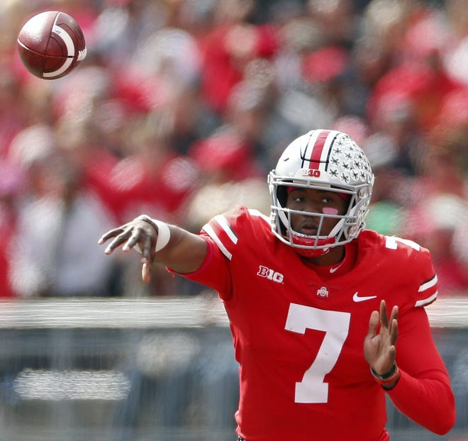 Ohio State Buckeyes quarterback Dwayne Haskins Jr. (7) throws a pass against Minnesota Golden Gophers in the 2nd quarter of their game at Ohio Stadium in Columbus, Ohio on October 13, 2018.
