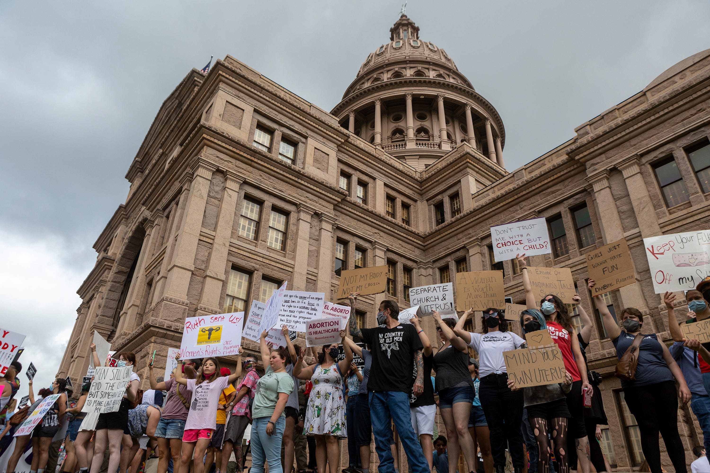 Wanita menghadapi tuduhan pembunuhan di Texas setelah aborsi yang diinduksi sendiri
