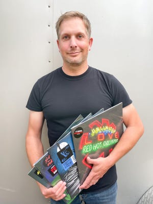 Hampstead tunes lover bringing cell vinyl keep to Wilmington area Hampstead tunes lover bringing cell vinyl keep to Wilmington area