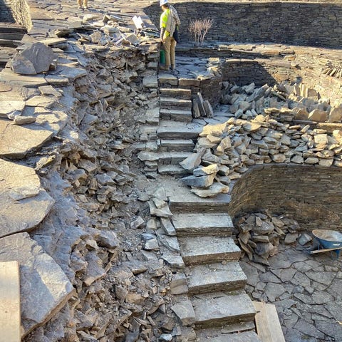 The eastern ramp of Opus 40, which leads from Fite