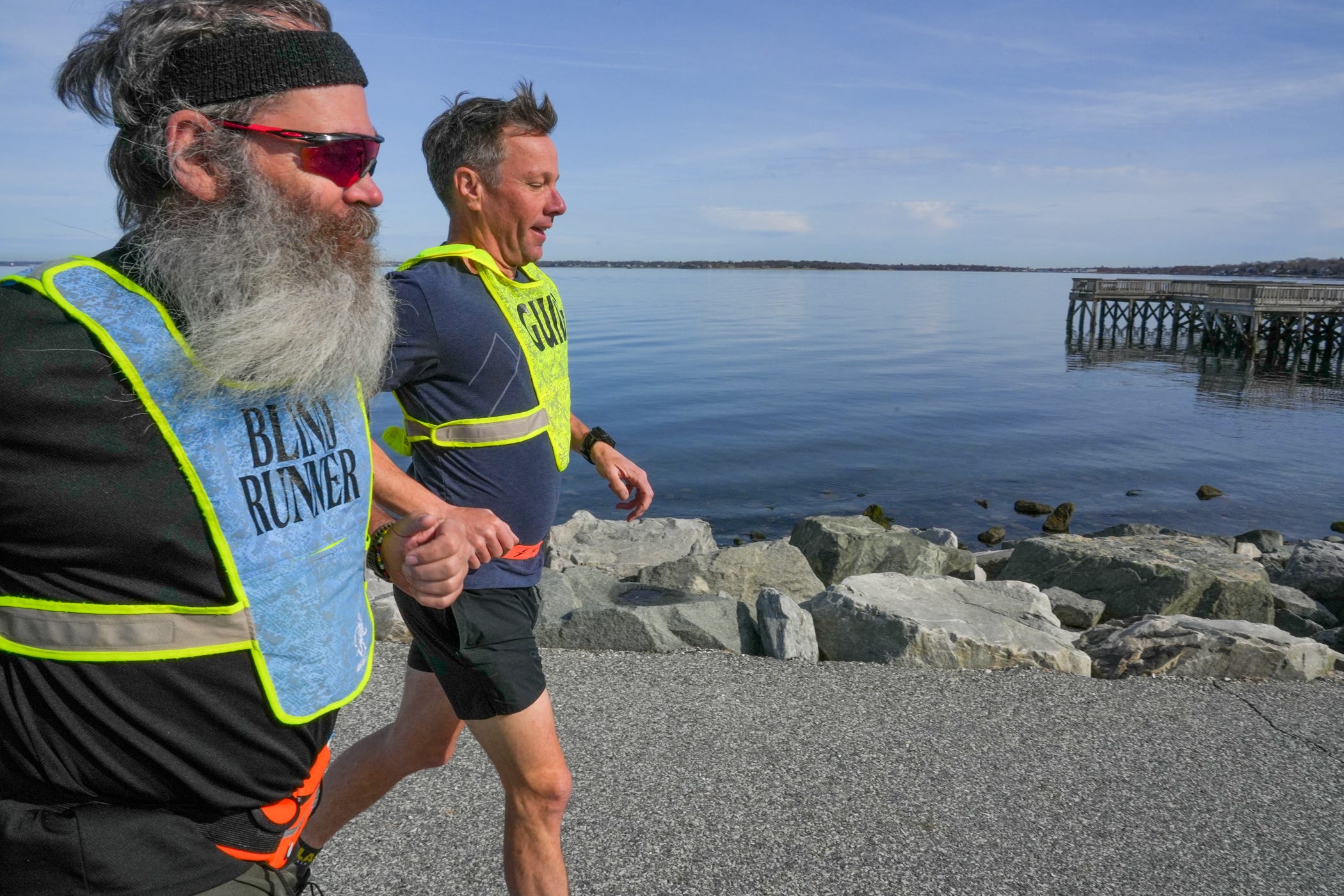 U.S. Army veteran won't let blindness stop him from running Boston Marathon 2022 thumbnail