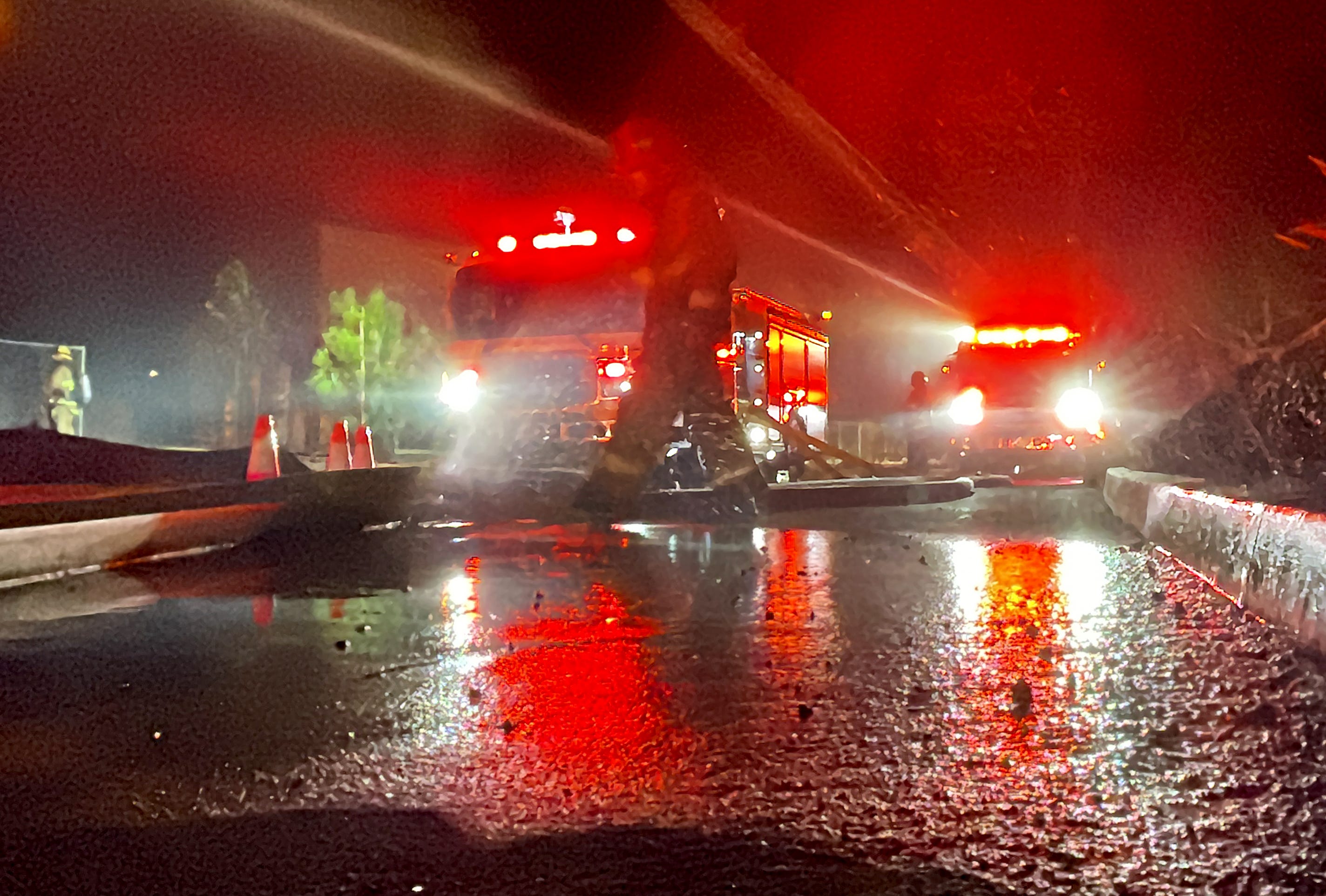 Equipos responden a incendio en hotel en construcción en Camarillo