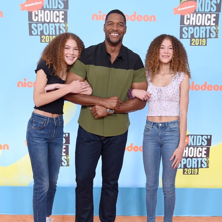 SANTA MONICA, CA - JULY 11:  (L-R) Sophia Strahan, Michael Strahan, and Isabella Strahan attend Nickelodeon Kids' Choice Sports 2019 at Barker Hangar on July 11, 2019 in Santa Monica, California.  (Photo by Gregg DeGuire/WireImage) ORG XMIT: 775358330 ORIG FILE ID: 1155206983
