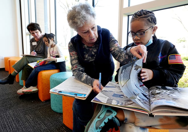 The Columbus Metropolitan Library has a Reading Buddies program which connects K-3 students with an adult buddy for one-on-one reading.