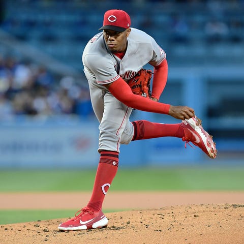 Cincinnati Reds starting pitcher Hunter Greene thr