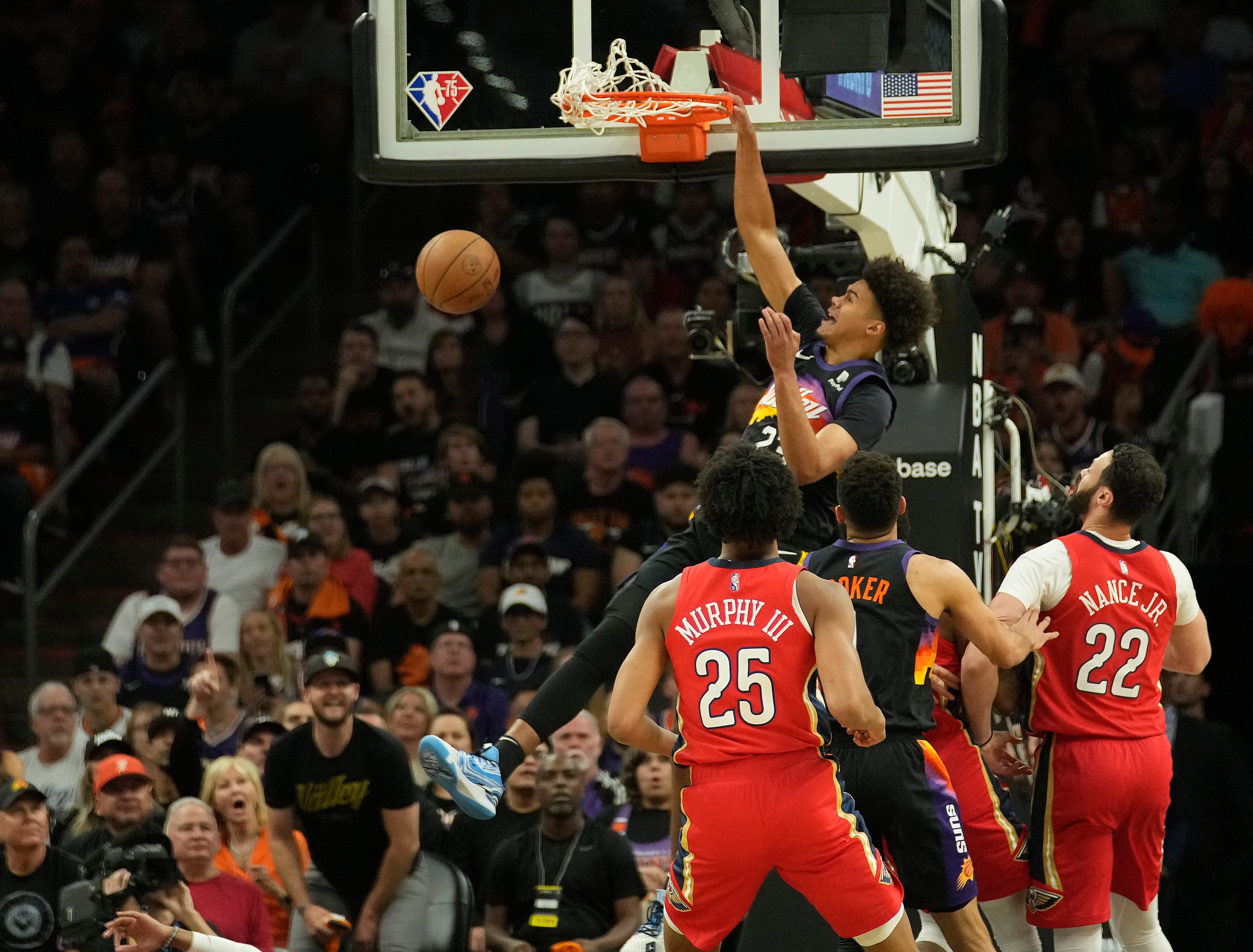 Phoenix Suns, Chris Paul beat New Orleans Pelicans in Game 1 of series