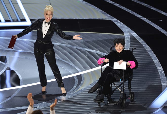 Liza Minnelli fue ‘saboteada’ durante escena de los Oscar con Lady Gaga