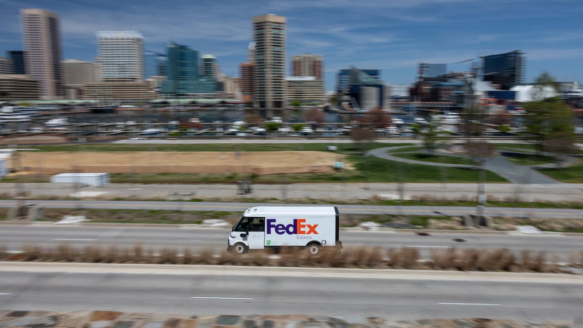 FedEx and BrightDrop have completed a Guinness World Record for the greatest distance traveled by an electric van on a single charge, using a BrightDrop Zevo 600, an all-electric, zero-tailpipe emissions delivery vehicle, from within the FedEx delivery fleet.