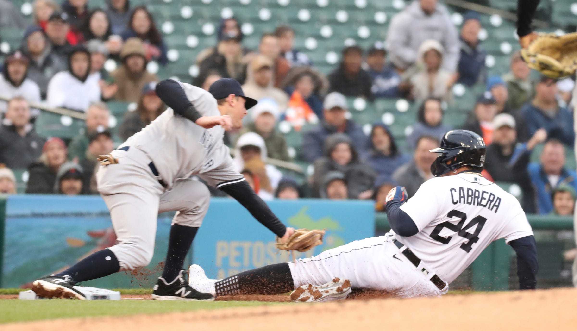 yankees baseball on radio free