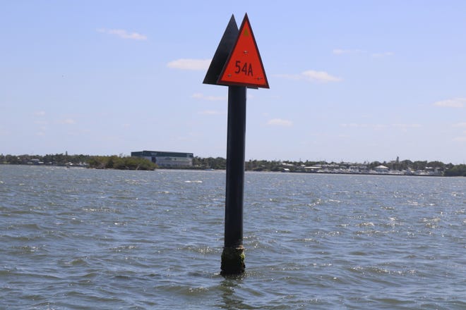 What does this navigational marker on the Intracoastal Waterway in Florida mean? Don't ask the author.